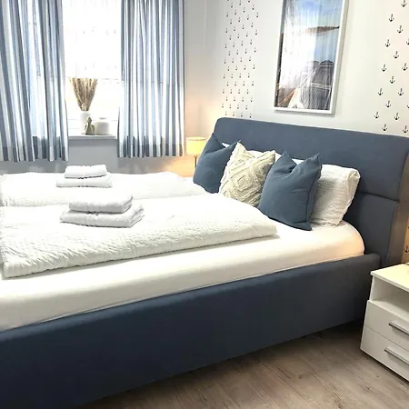Holiday home Doppelhaus Fuer Gruppen Mit 4 Schlafzimmern