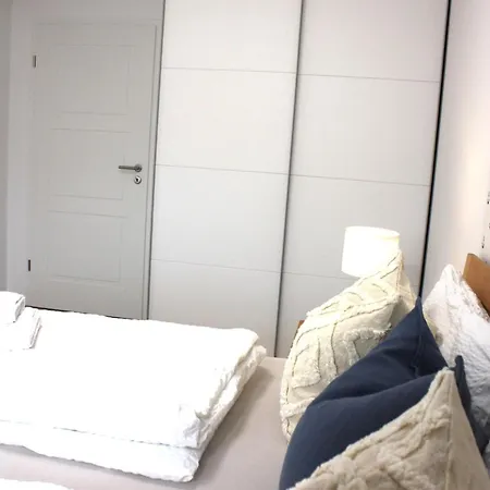 Doppelhaus Fuer Gruppen Mit 4 Schlafzimmern * Jesendorf